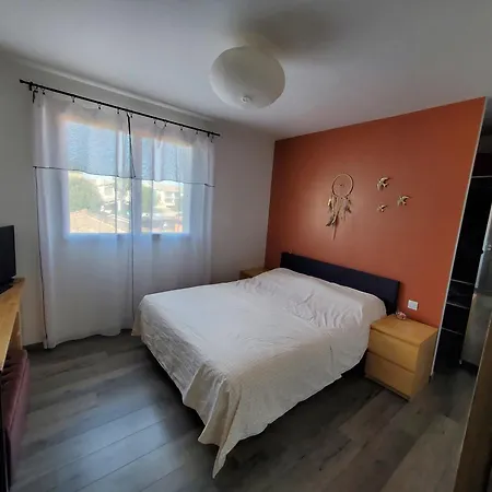 Azur Piscine Et Parking Villa