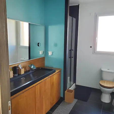 Azur Piscine Et Parking